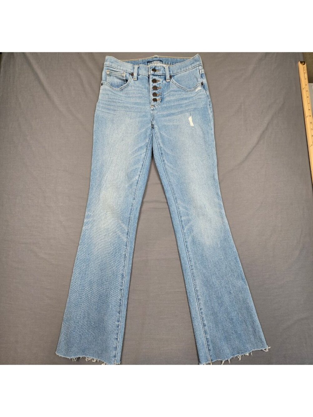Lucky Brand 4/27 R Button Fly AVA Mid Rise Boot Jeans Light Wash Distressed